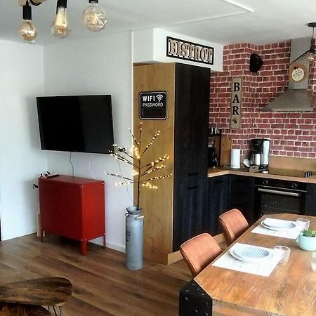 Appartement Au Coeur De Пампол Екстериор снимка
