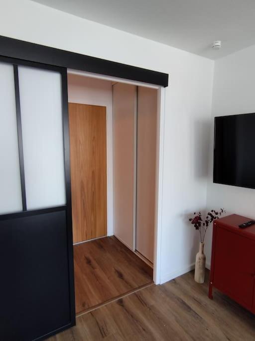 Appartement Au Coeur De Пампол Екстериор снимка