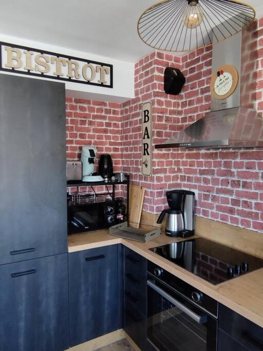 Appartement Au Coeur De Пампол Екстериор снимка
