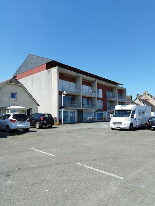 Appartement Au Coeur De Пампол Екстериор снимка